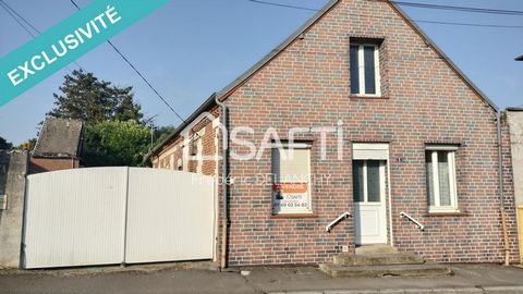 Maison de 170 m² environ grâce à ses 7 pièces, à finir de rénover, au fort potentiel, construite en pierres blanches et briques, couvertes en ardoises, érigée sur un terrain de 1.700m² environ. Si vous cherchez à acquérir une maison à réagencer et qu...