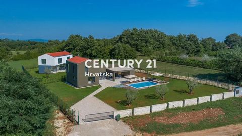 Wir vermitteln beim Verkauf von zwei luxuriösen Ferienhäusern mit modernem Design und einem großen Baugrundstück. Die Immobilien befinden sich in der ruhigen Stadt Draguzeti, am Rande der Baustelle, mit Blick in die Natur. Das erste Haus hat eine Flä...