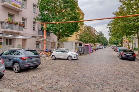 Beschreibung Fühlen Sie sich wie zu Hause, egal wo Sie wohnen. Sie werden diese gemütliche Prenzlauer Berg möblierte Studio-Apartment mit seiner modernen Einrichtung, voll ausgestattete Küche und exquisite Wohnzimmer mit herrlichem Blick auf den Balk...