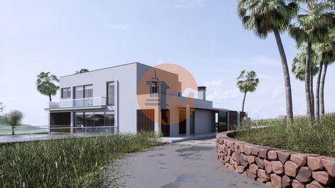 Detached house under construction with 4 suites on the ground floor and 1st floor with swimming pool and patio, garage for 2 cars Delivery in August 2025 Finishes Flooring - Floor in ceramic tile with rectified joint. Kitchens  Walls covered with re...