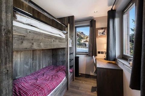 Położony w dzielnicy Nogentil apartament Horizon Blanc sprawia wrażenie oddalonego od centrum Courchevel. Położona w spokojnej okolicy, z balkonem od strony południowej i widokiem na otaczający las, o ciepłym wystroju i cicha rezydencja, do której mo...