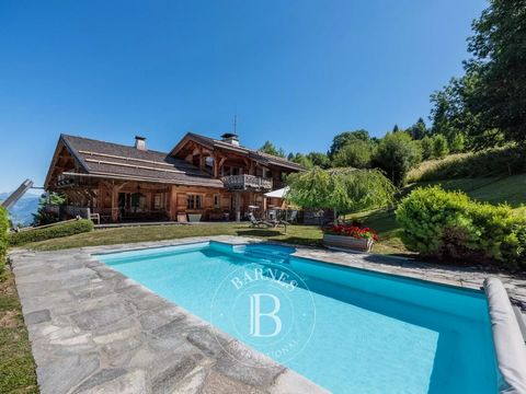 EXCLUSIEVE AANBIEDING – Gelegen in Demi-Quartier, een zeer gewild gebied op slechts 5 minuten van Megève, ligt dit prestigieuze chalet van ongeveer 400 m² op een aangelegd terrein van 4.017 m² en geniet van een bevoorrechte natuurlijke omgeving en di...
