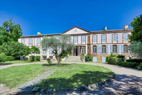 HAUTE GARONNE CHATEAU A RESTAURER 1800 M² 6 HA