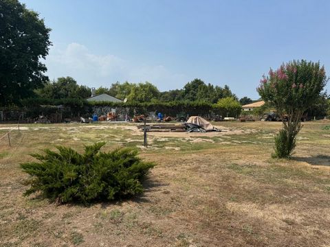 1087m² pour construire vos rêves à Vensac.