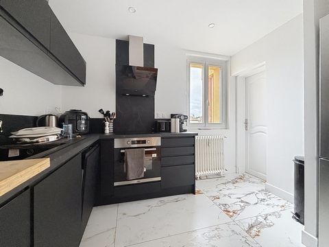 Appartement 3eme étages 3 chambres balcon idéal investisseur