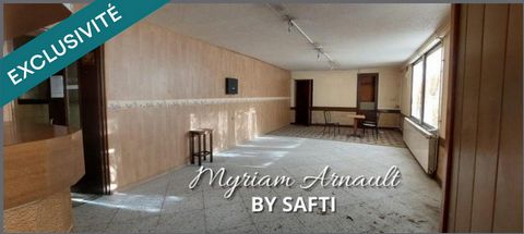 ENSEMBLE IMMOBILIER A RENOVER AVEC JARDIN ET SALLE DE SPECTACLES