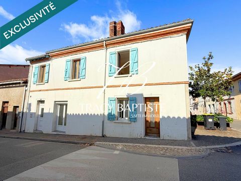 Maison T5 rénovée avec charme, en coeur de village.