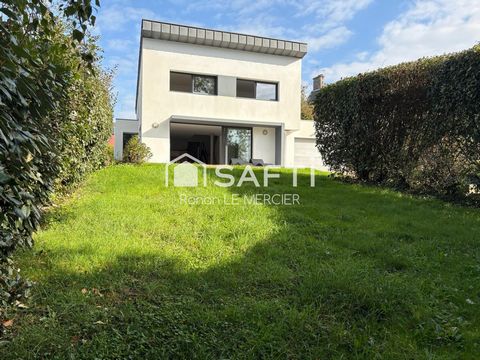 Maison d’architecte avec beaux volumes proche bourg
