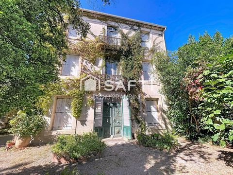 Élégante Demeure de Caractère de 320m² à restaurer, avec grande grange de 138m² sur 2000m² de parcelle