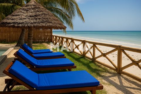 Villa en bord de mer à vendre – Bwejuu, Zanzibar Cette superbe villa de plage privée à Bwejuu est maintenant disponible à la vente. Parfaitement positionnée pour le luxe personnel et le potentiel locatif à haut rendement, cette propriété entièrement ...