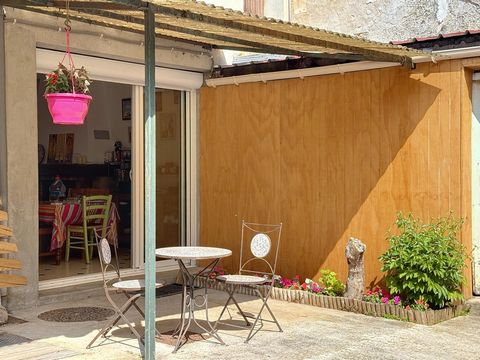 CHARLY SUR MARNE : Commerces, écoles et collège à pied