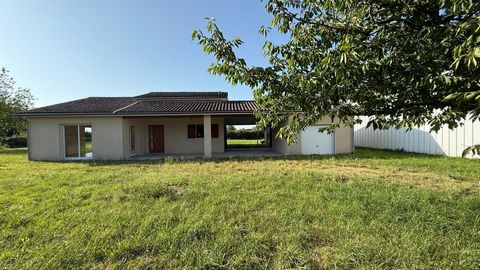 Maison de plain- pied avec dépendances Proche des commodités en campagne terrain 5045 m2