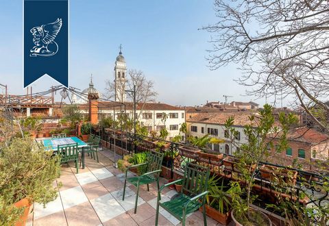 Elegant two-storey apartment with a stunning panoramic terrace for sale inside a prestigious Neoclassic building dating back to 1862, in the heart of Venice. The quality of its finishes, perfectly preserved and carefully restored, can be seen in the ...