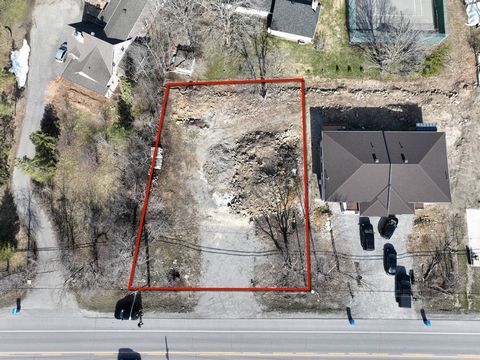 TURNKEY PROJECT!! Large lot of 13,142 square feet located in Léry. The Land comes with the building plan as well as the city permit for two semi detached. Excellent opportunity. Located just 5 minutes from downtown Beauharnois, and close to parks, Me...