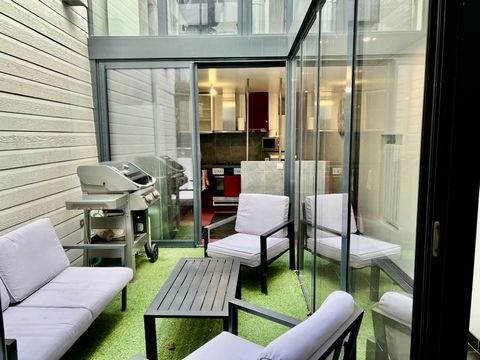 ORLEANS CENTRE, à vendre charmante Maison de Ville T4 avec patio et garage dans parking sécurisé à deux pas