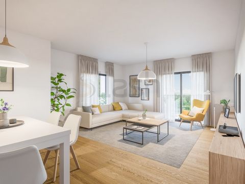 2 bedroom apartment facing south of 86.6m2, contains a fantastic terrace of 124m2, has a suite, a bedroom, both with built-in wardrobe, and a bathroom support. Fully equipped kitchen and laundry area. This apartment has a parking space. A new venture...