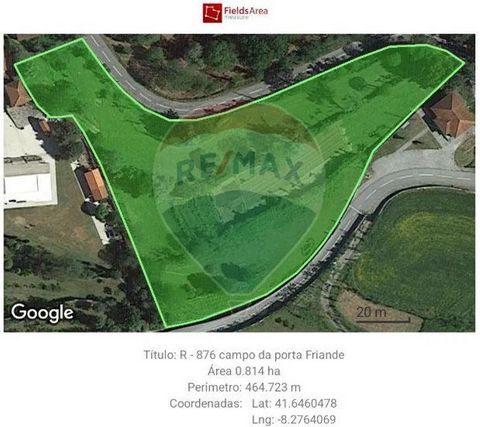 Land for sale at 85 925 €   Set of land in Friande for sale for 85 925€ - Campo da porta - Culture, Olives, Fruit Trees and Vines of Hanged 8 670m²; - Dead Water - Culture 2 520m²; - Bouça do Iran - Pinhal 4 620m²; - Campo do Côvo - Culture and Pinha...