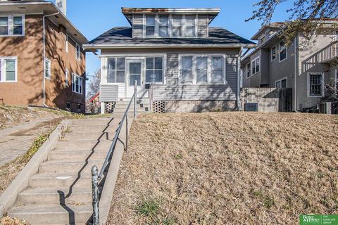 Lisa Marie Zimmerman, M: ... , ... , ... - Welcome home to this charming 1.5-story abode near Bemis Park and Creighton University campus. With a newly renovated kitchen and bathrooms, complete with new flooring, this home offers the perfect blend of ...