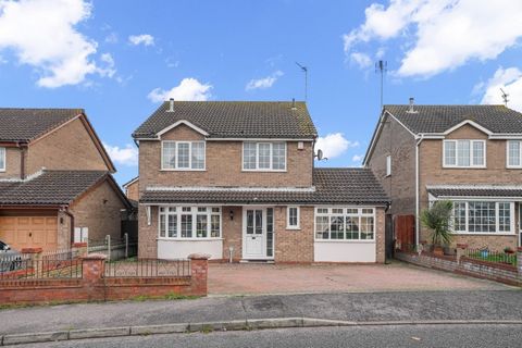 Charming four bedroom detached family home in a sought-after location, conveniently close to essential amenities and sandy beaches. This well maintained for property features three generous reception areas, an ensuite to the principal bedroom, off-st...