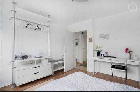 The apartment has just been renovated. Most of the furniture and the bed are new . The bedroom with wardrobe offers space for 2 people. In the living room it is possible to convert the couch into a bed, so that 2 people can sleep there. We also bough...