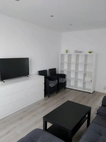 Immediately can be moved into the attractive quietly located apartment, which is located on the third floor. Here is a newly refurbished newly furnished apartment at your disposal. A current energy certificate is available. The apartment is fully fur...