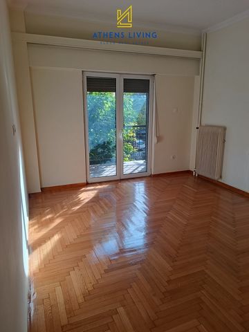 ATHENS - KOLIATSOU PL. Excellent apartment of 104 sqm for sale. It is located on the 1st floor of an apartment building from 1960. It was renovated in 2023. It is bright, spacious, very well laid out and airy. It consists of 3 bathrooms, bathroom, wc...
