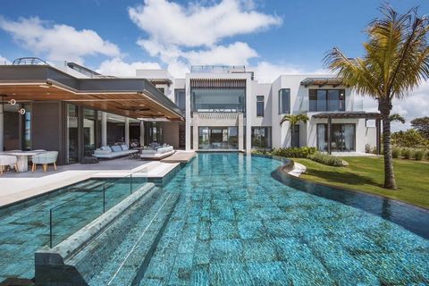 Gadait international invites you to discover this magnificent luxury villa, designed for a family who love modernity and tranquillity, a construction project that was carried out with great energy on one of the most sought-after estates in Mauritius,...