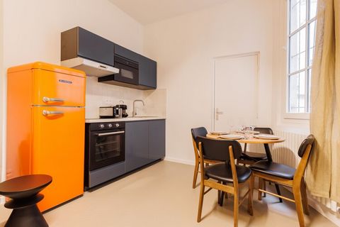 Checkmyguest bietet Ihnen dieses schöne, 34 m2 große Apartment unweit des berühmten Place des Vosges im Herzen des 3. Arrondissements. Mit einem komfortablen Schlafzimmer und allen notwendigen Annehmlichkeiten verspricht es einen mehr als angenehmen ...