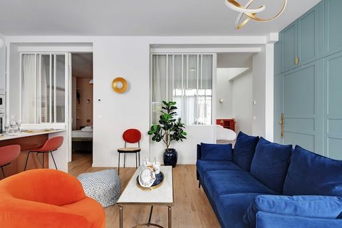 Checkmyguest vous propose un magnifique appartement T3 de 57 m², idéalement situé dans le prestigieux quartier de l'École Militaire, dans le 7ème arrondissement de Paris. Cette adresse offre tout le confort nécessaire pour un séjour inoubliable, à de...