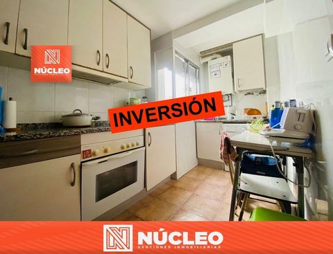 **Investment opportunity in the heart of Calle Italia! ** This 65 m² apartment, located on C/ Italia, is ideal for those looking for a safe investment. It consists of 3 bedrooms, a bathroom and a spacious living room, perfect for families or to rent....