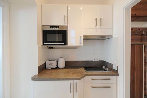 Our apartment “Menschen” is located in the 12th district of Vienna, Tanbruckgasse 33/17 and is very easy to reach by public transport. The modern and fully furnished apartment with a size of 30 m², has a spacious living-sleeping room, a fully equippe...