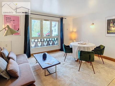 Aux pieds du domaine de la flégère, joli F3 en étage élevé de 66.88 m² comprenant entrée, avec cuisine et séjour, un toilette, deux chambres avec salles de douches. En annexe: une cave, un local a vélo . Ideal pour un pied a terre et faire un investi...