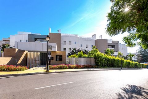 Located in Nueva Andalucía. Contemporary 2 bed apartment for sale in Nueva Andalucia * Very stylish and spacious modern apartment, close to absolutely everything. * Walking distance to Puerto Banus, the sea, the beaches of Puerto Banus, its marina, b...