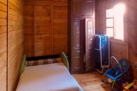 This wonderful holiday home has a private swimming pool, a pleasant terrace and various facilities for the children. It can comfortably accommodate families. The holiday home is located in Głuszyn, a short drive from the beautiful city of Poznań, kno...