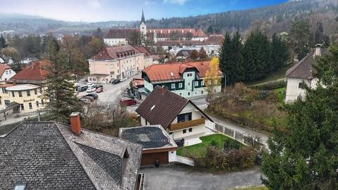 De haute qualité, familiale, moderne et bien pensée, cette maison individuelle avec beaucoup d’espace pour petits et grands se trouve à seulement quelques minutes du lac Wörthersee ! La vie de famille est très importante ici : avec une surface habita...