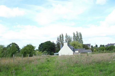 Maison Néo-Bretonne à Vendre à Ploufragan : Un Cadre de Vie Exceptionnel Nous vous présentons cette maison néo-bretonne des années 70, couverte sous ardoises naturelles, située sur une parcelle de 6096m². Cette demeure offre un cadre de vie exception...