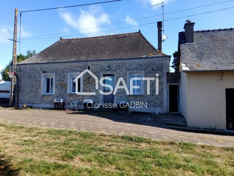 Proche de Saint AIGNAN SUR ROE et à 10 minutes de La Guerche de Bretagne, venez vite découvrir ce bien rare. La maison à été rénovée en 2006. L'entrée se fait dans le séjour qui dessert un couloir donnant sur 3 chambres dont une très SPACIEUSE, une s...