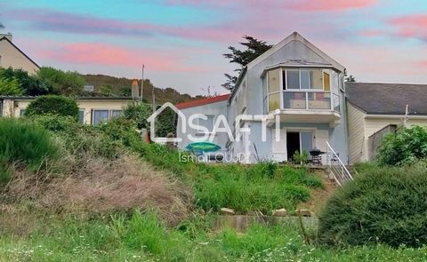 Située à Les Pieux (50340), cette maison bénéficie d'un emplacement exceptionnel à Sciotot côté Ouest, offrant une vue panoramique sur la côte ouest. Proche de la plage, elle séduit par son cadre privilégié, idéal pour les amateurs de tranquillité et...