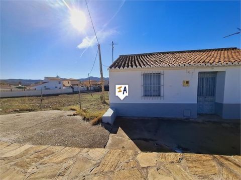 Auténtica casa adosada andaluza con parcela urbana de 954m2 se encuentra en Puente Don Manuel, un encantador pueblo dentro del municipio de Alcaucín en la provincia de Málaga. La zona es conocida como un punto de tránsito clave que conecta varias loc...