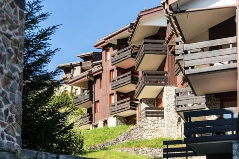 Located on the heights of Valmorel in the charming CrÃ¨ve CÅ“ur district, this typical Savoyard-style chalet offers an idyllic mountain retreat. The residence is part of a hamlet of chalets spread across 4 to 5 floors (without an elevator), nestled a...