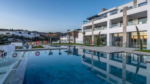 Découvrez le charme de cet appartement de luxe de 2 chambres situé dans l’enclave recherchée d’Artola, à seulement 20 minutes à pied de la plage. L’attraction principale de cette résidence réside dans son emplacement privilégié dans un complexe de lu...