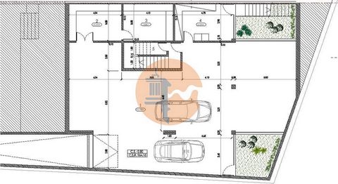 Grundstück mit 397,25 m² mit einem genehmigten Projekt für den Bau einer unterkellerten Villa mit 4 Schlafzimmern, eingefügt in eine private Eigentumswohnung mit 11 Villen, mit Gemeinschaftspool. Die Baugenehmigung wurde am 9. Dezember 2022 erteilt u...