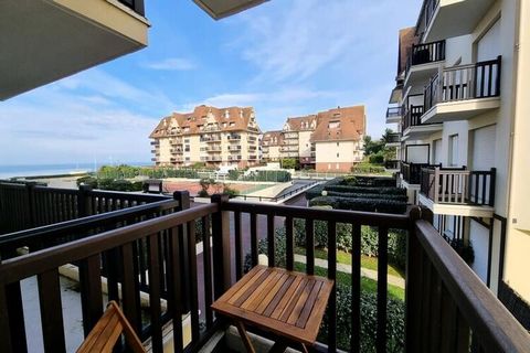 Comfort studio next door 500m from the Marcel Proust promenade. Array You are at your disposal looking for a place to stay both COMFORTABLE and CHARMING to spend your next vacation?! I have the immense pleasure of welcoming you to my studio located i...