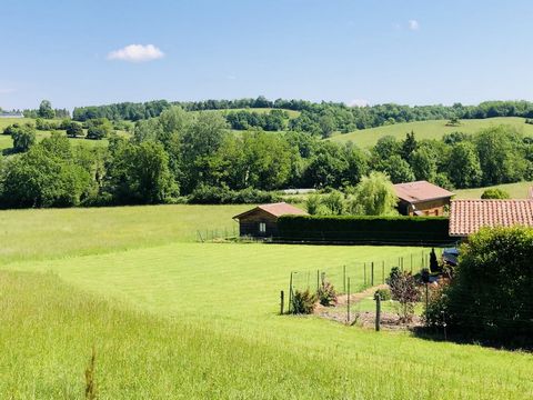 Montjoie en Couserans: Terrain constructible de 800m² sur 1435m²