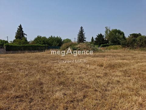 Vente Terrain à bâtir Plat viabilisé d'environ 553 m² en Zone UC.