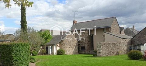 Propriété rénovée avec terrain clos et garages