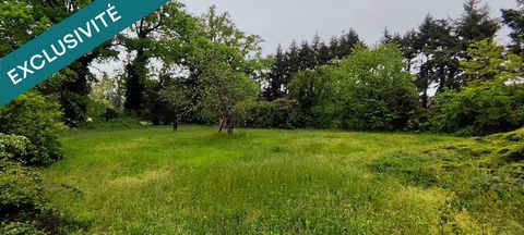 TERRAIN PLAT CONSTRUCTIBLE 2250 M2