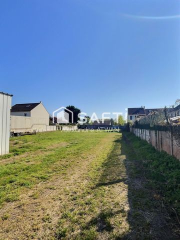 Terrain libre et constructible 2390M² 1040000€