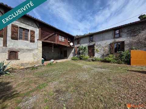 Ensemble Authentique maison en pierres plus gîte avec vue imprenable sur le Cagire