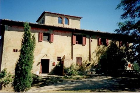 11-bedroom Farm House in the heart of the Chianti region, situated in a very private location with views over the Tuscan country side. With 11 bedrooms and 9 bathrooms, the property has been renovated reusing the original materials, such as chestnut ...